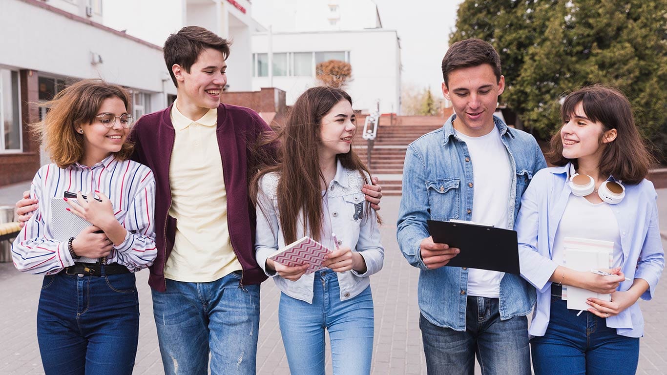 estudiantes-universitarios-universidad